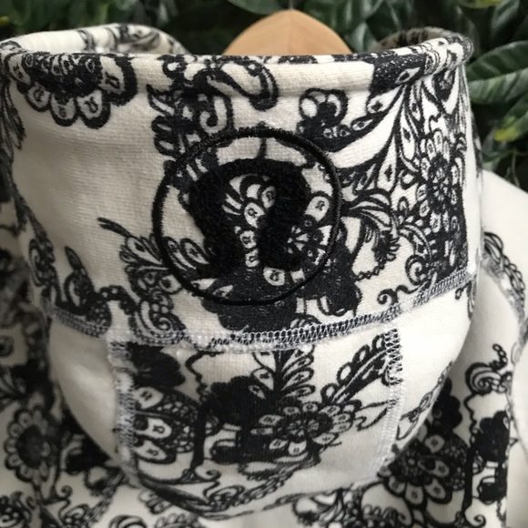 Lululemon Scuba Hoodie Sweater Jacket - size 6 - Picture 4 of 8